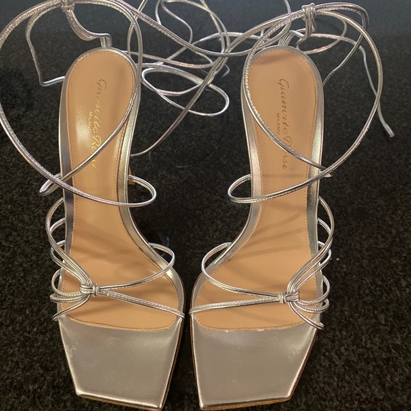 “Sylvie Stillettos” by Gianvito Rossi - Picture 4 of 7